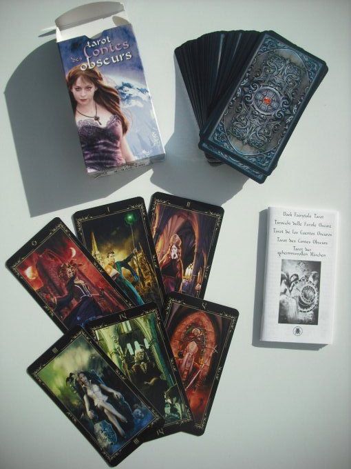 Tarot des contes obscurs